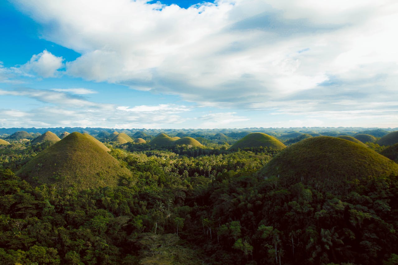 Chocolate Hills on Phillippines vacation Guide